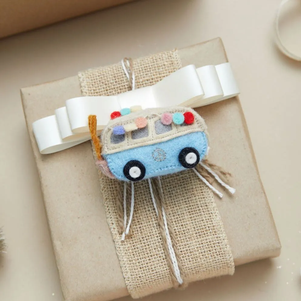 Après Ski Hippie Bus Ornament