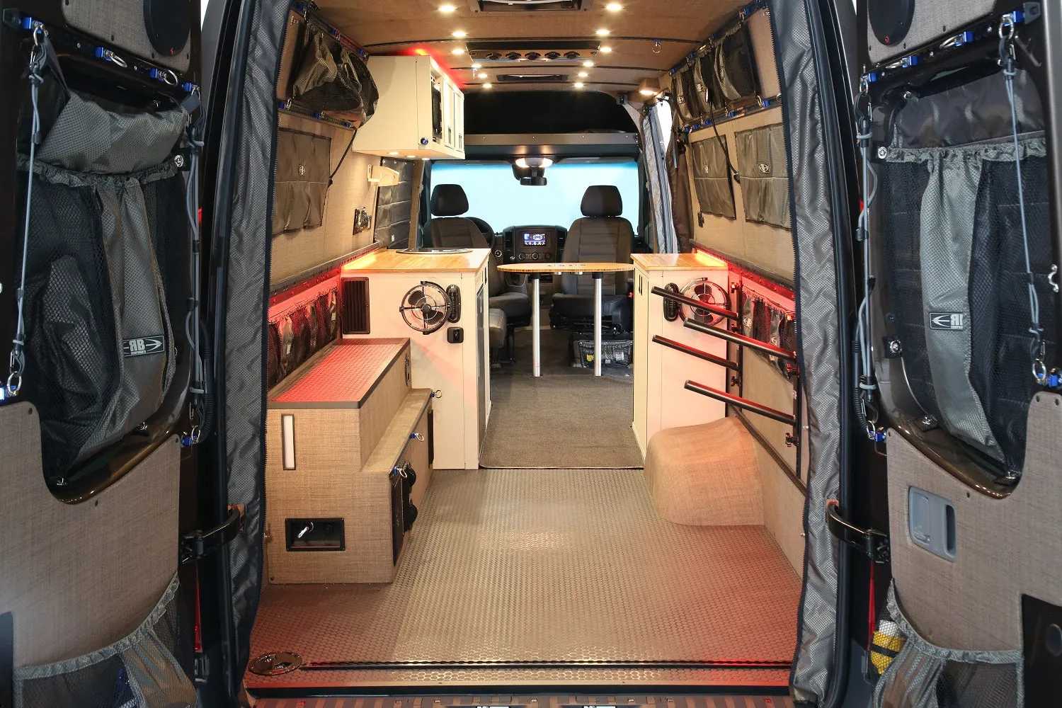 RB Gear Hauler Van CS - 170"EX 3500 4x4