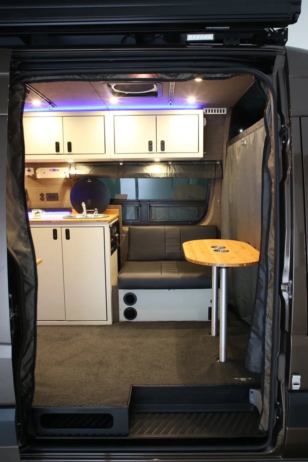 RB Gear Hauler Van CS - 170"EX 3500 4x4