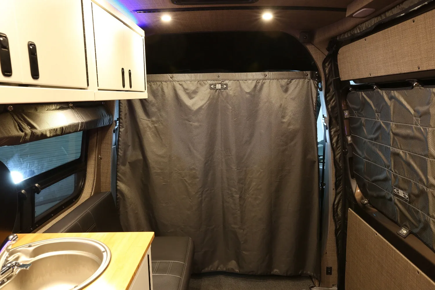RB Gear Hauler Van CS - 170"EX 3500 4x4