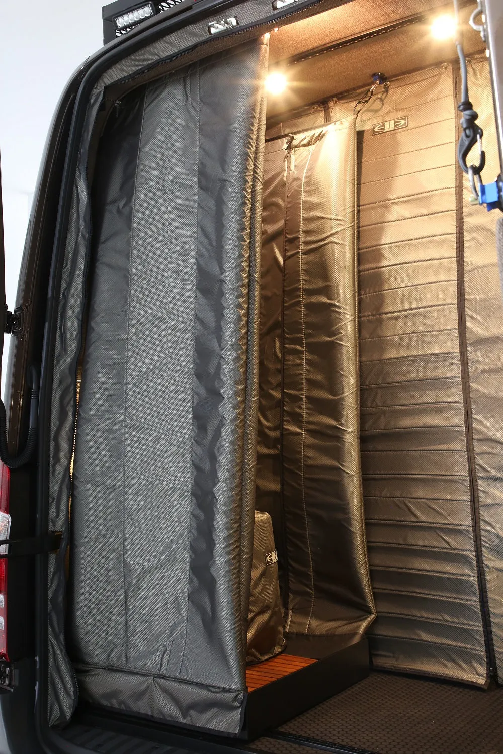 RB Gear Hauler Van CS - 170"EX 3500 4x4