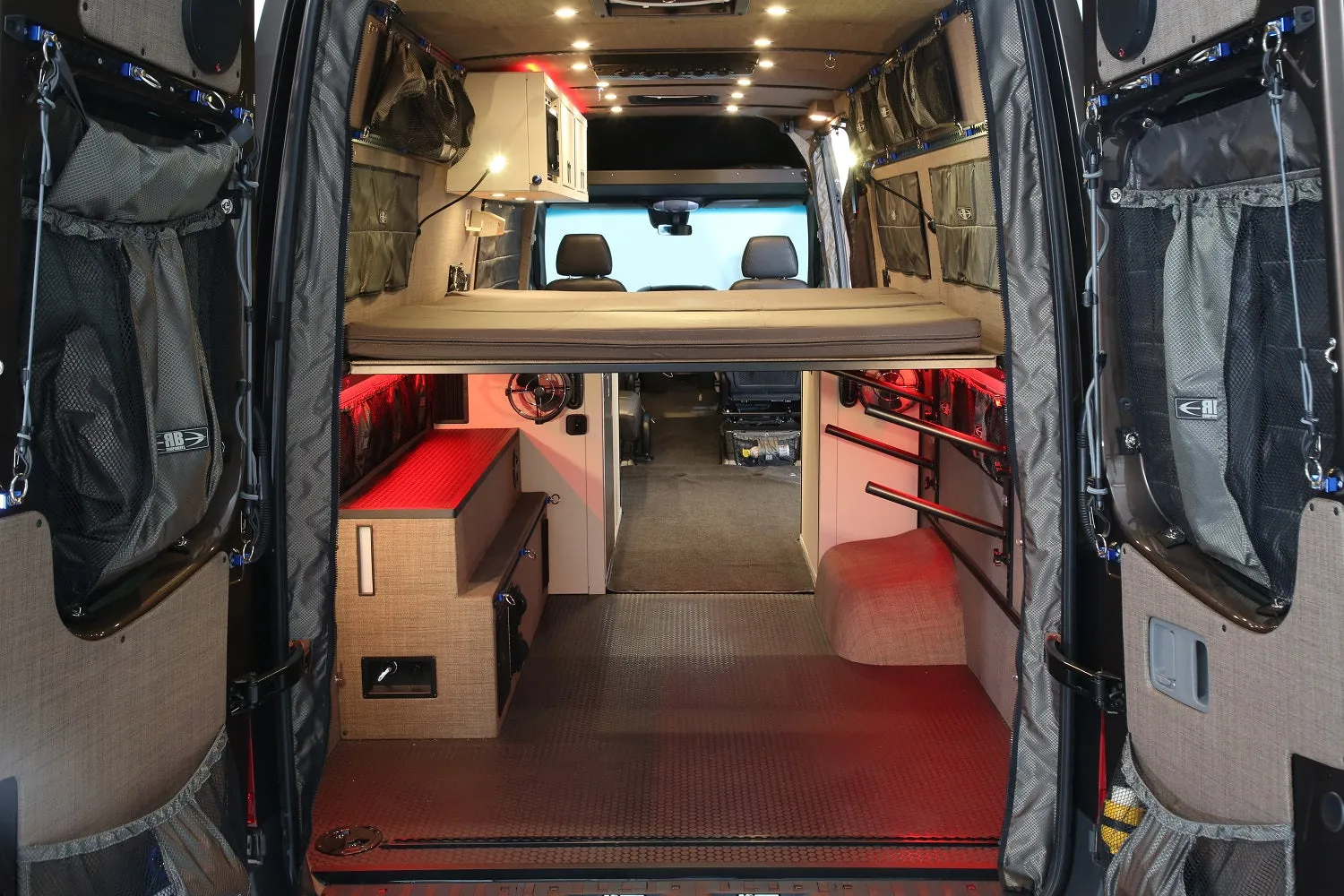 RB Gear Hauler Van CS - 170"EX 3500 4x4