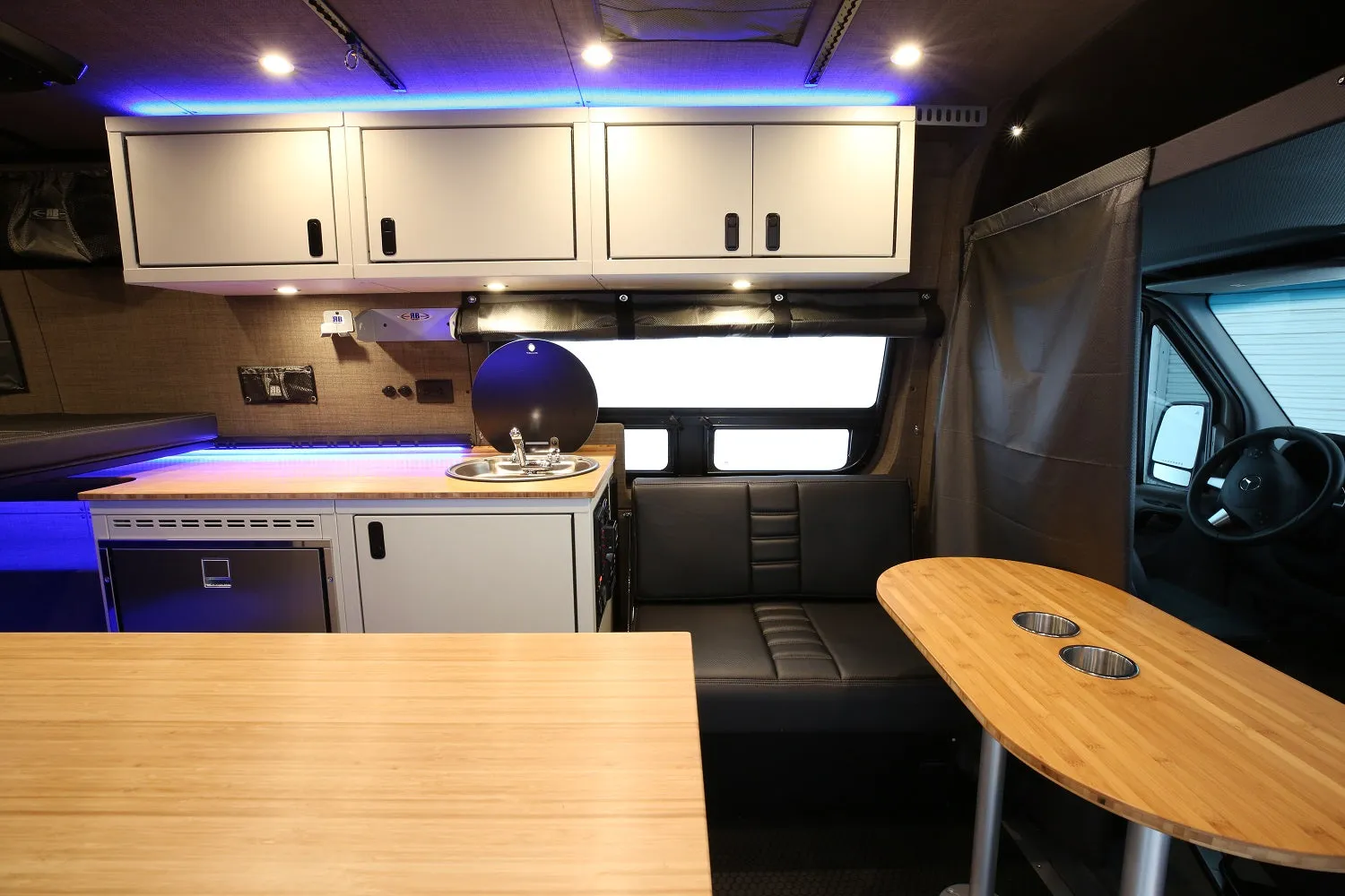 RB Gear Hauler Van DB - 170" 4x4
