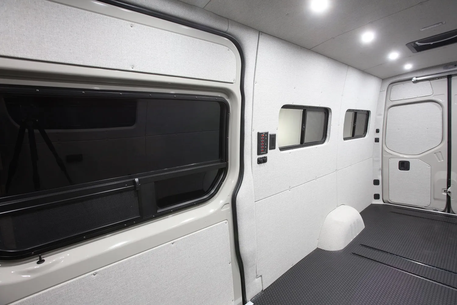 RB Gear Hauler Van FS - 170 2500 4x4