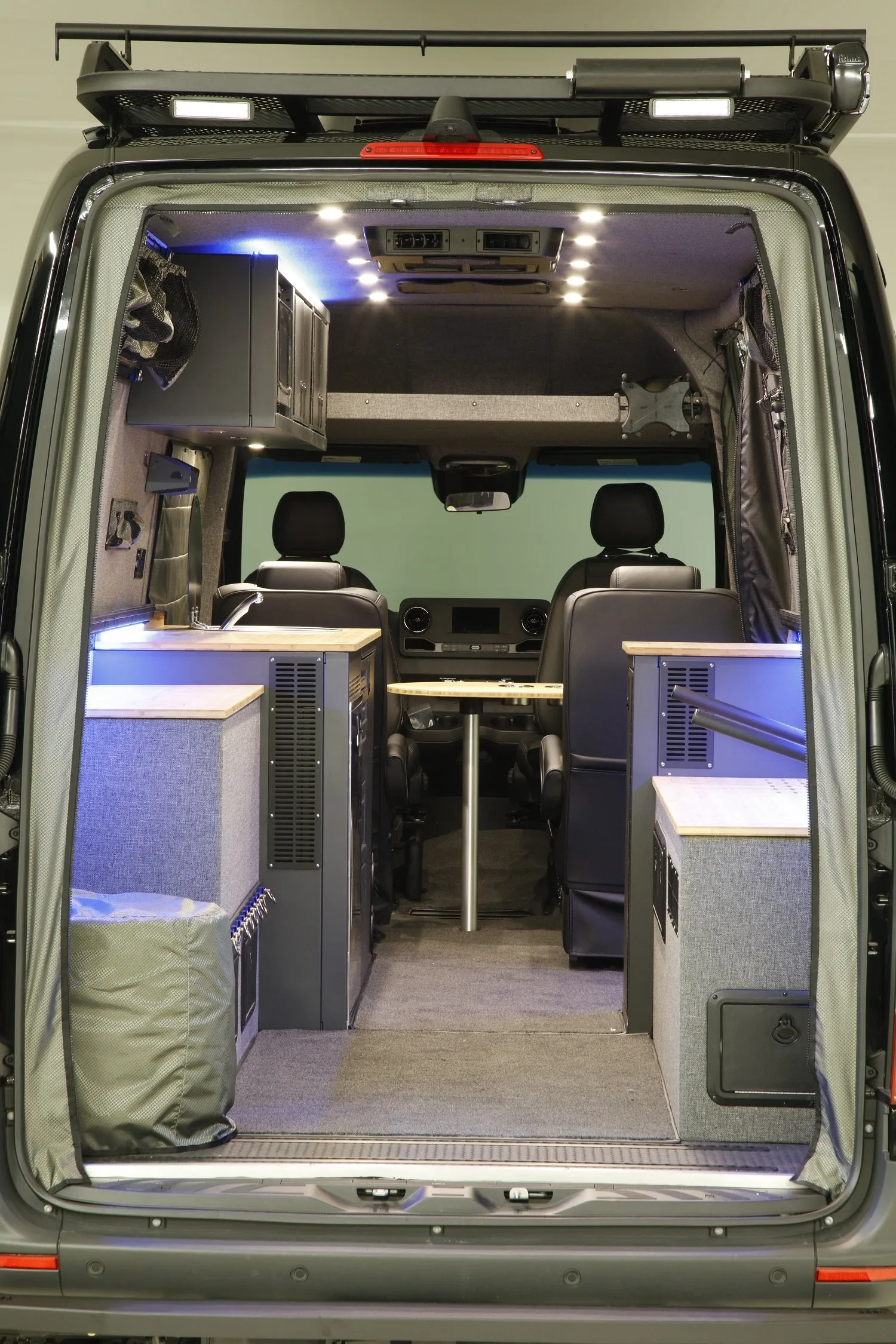RB Gear Hauler Van MP - 170 4x4 3500