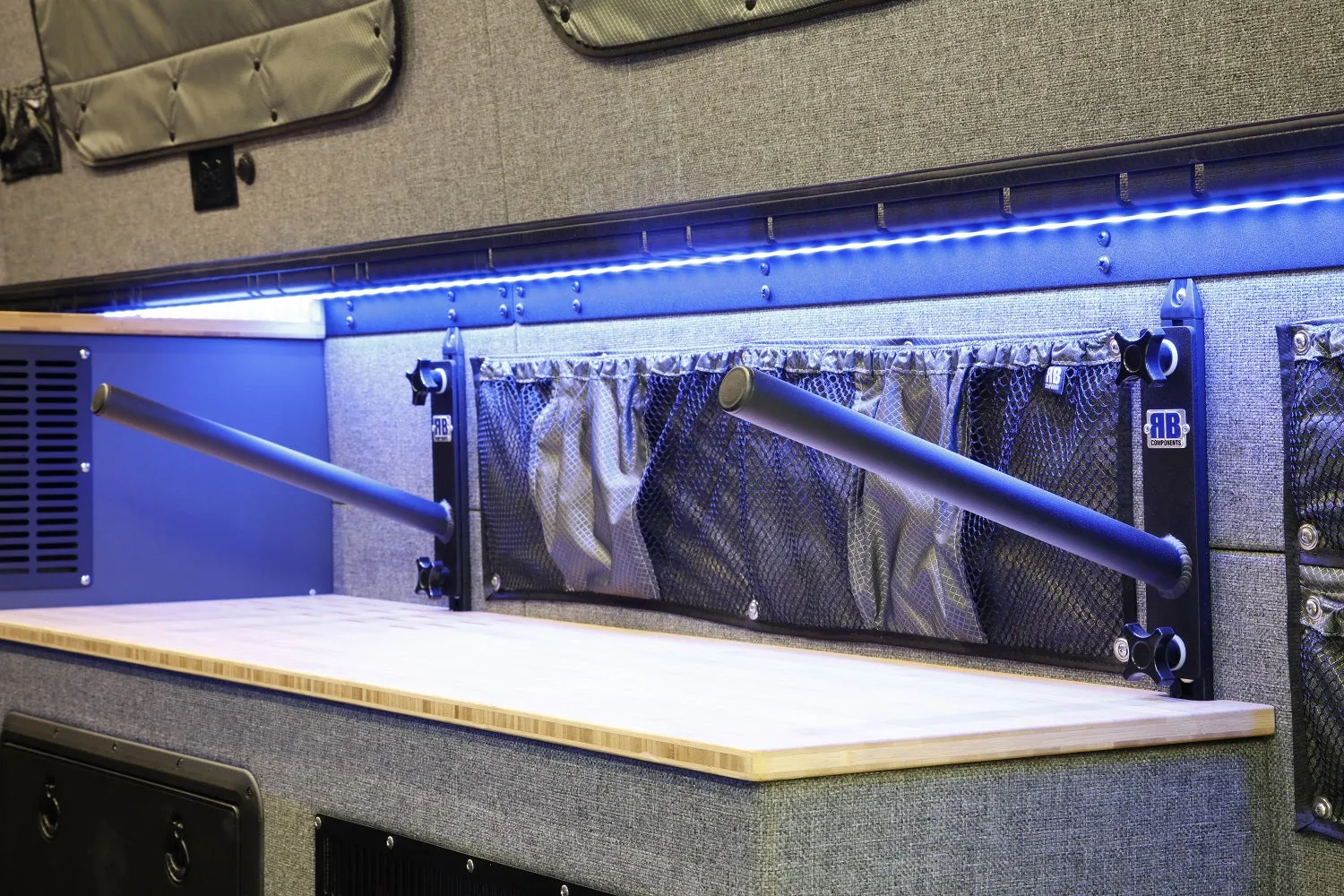 RB Gear Hauler Van MP - 170 4x4 3500