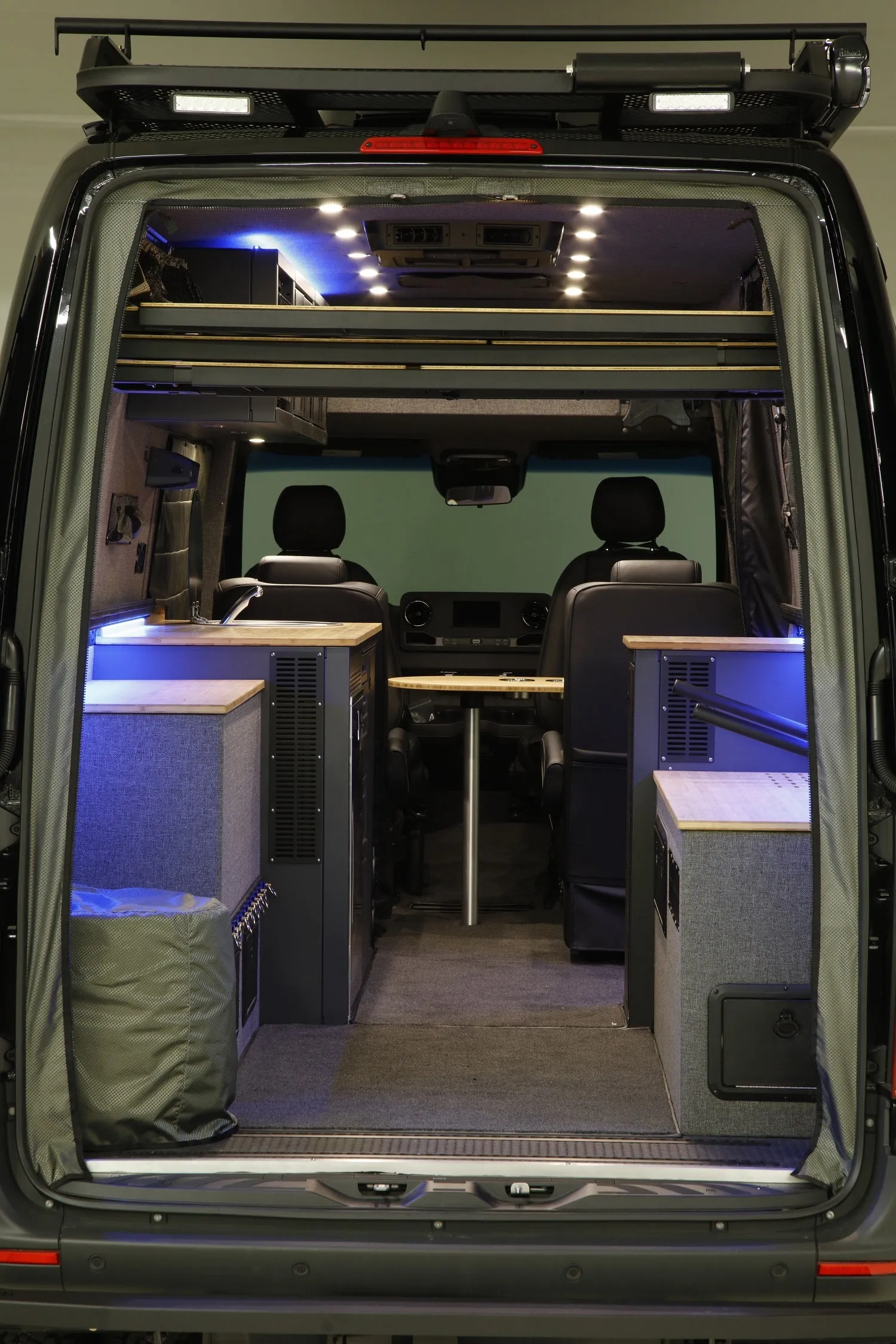 RB Gear Hauler Van MP - 170 4x4 3500