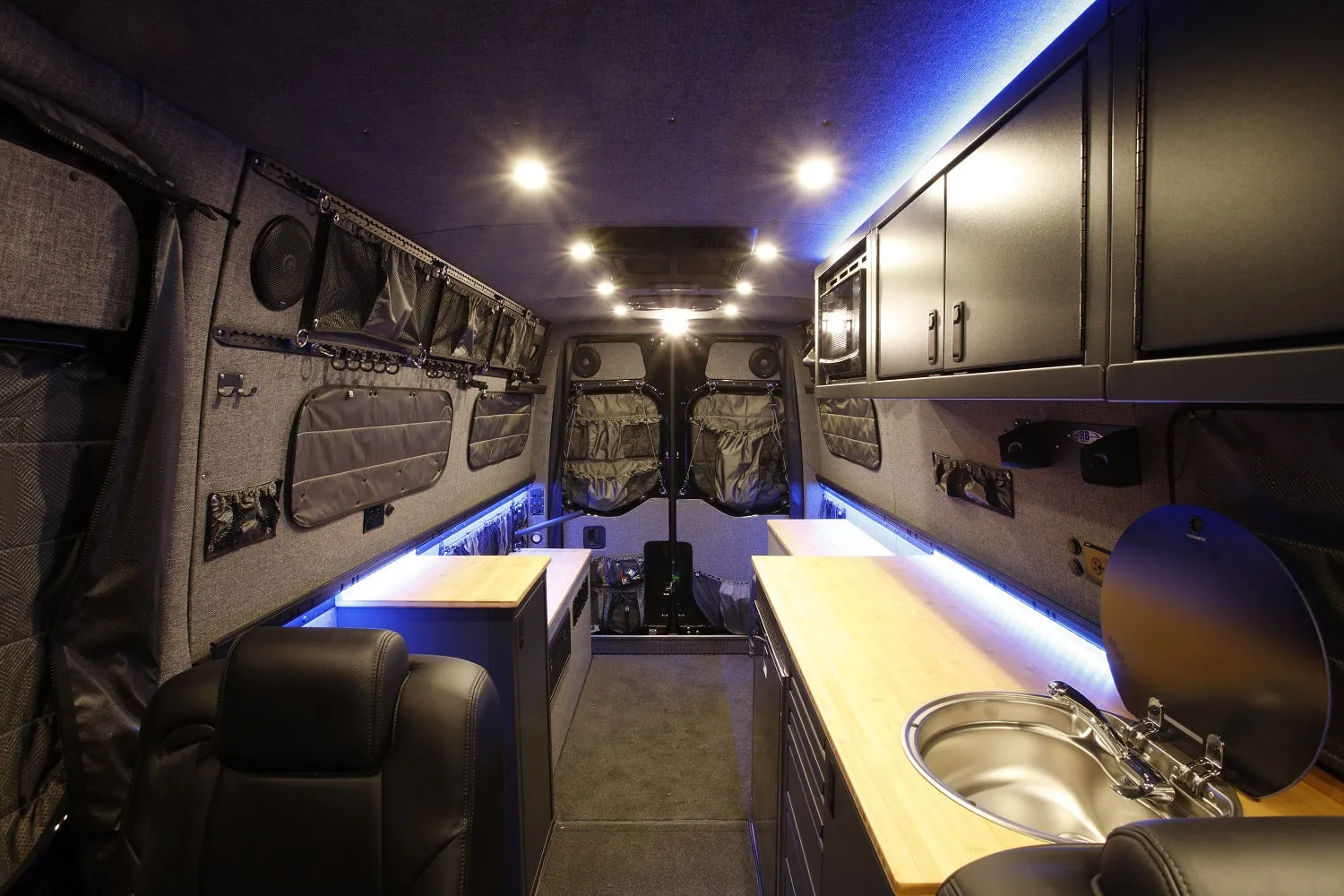 RB Gear Hauler Van MP - 170 4x4 3500