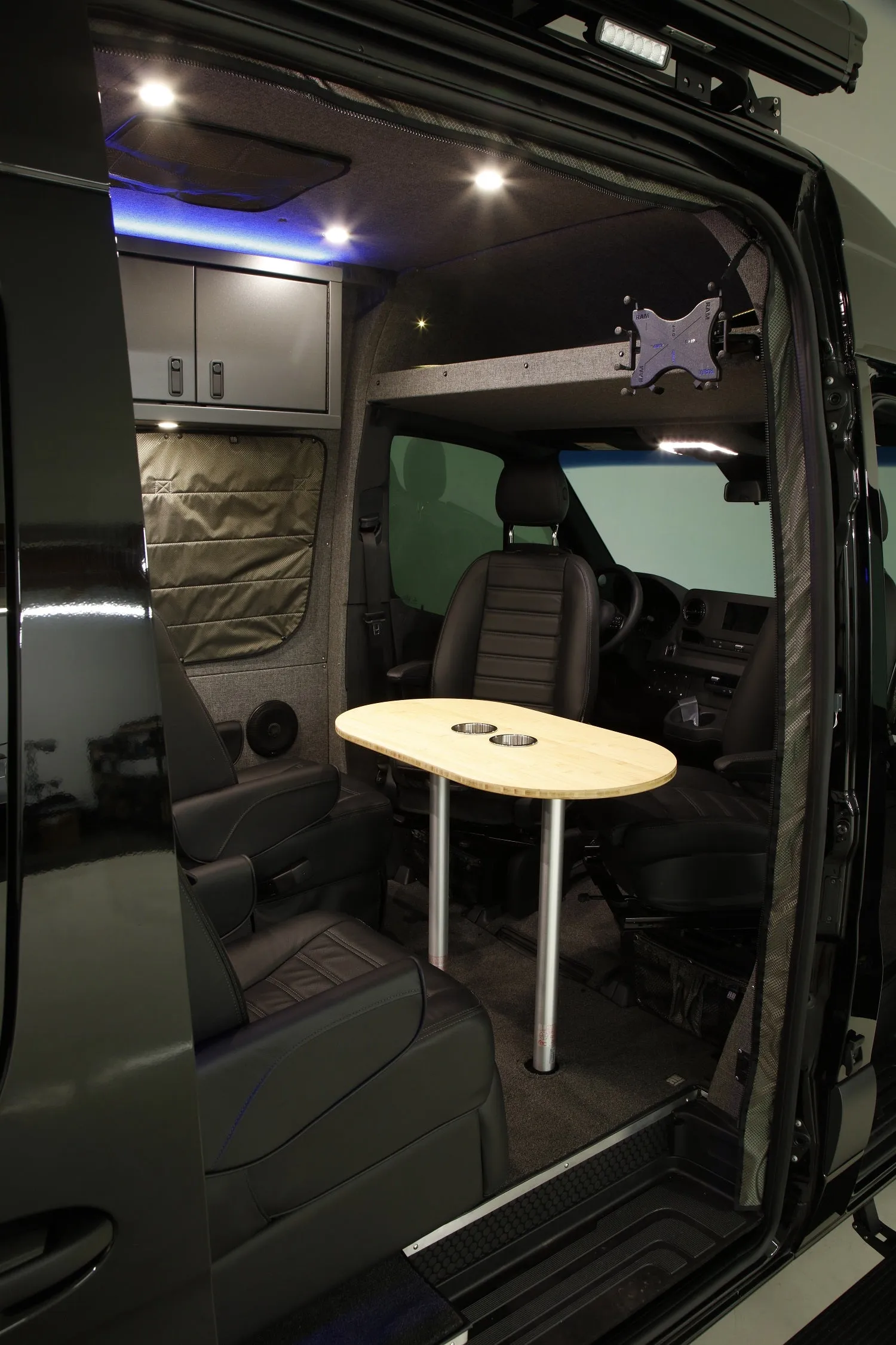RB Gear Hauler Van MP - 170 4x4 3500