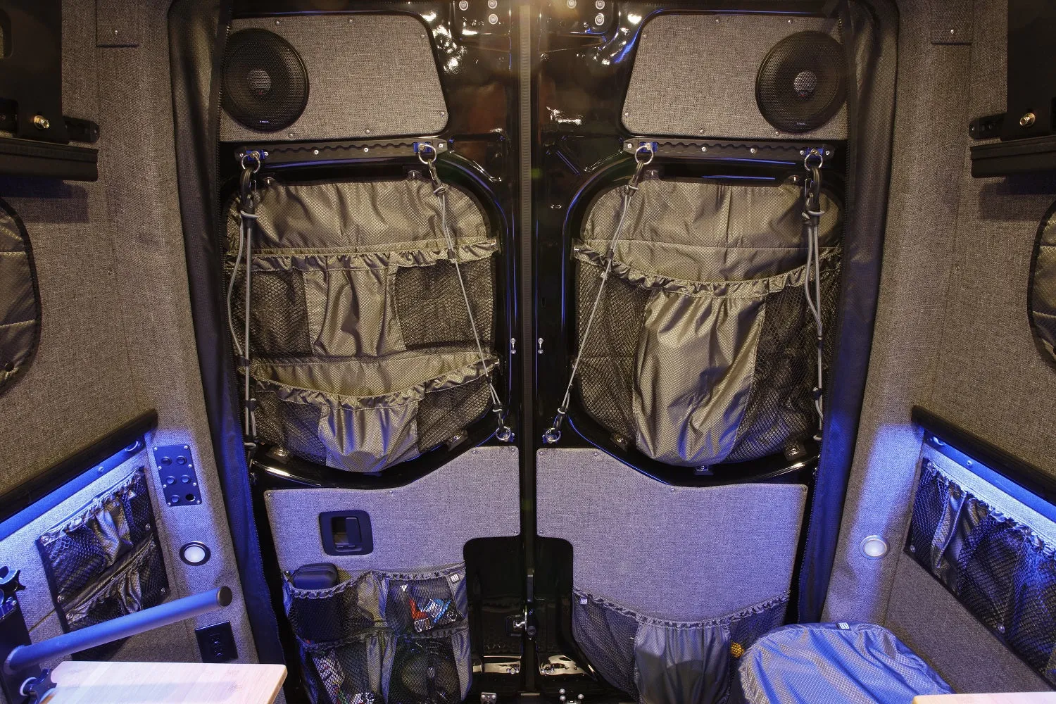 RB Gear Hauler Van MP - 170 4x4 3500